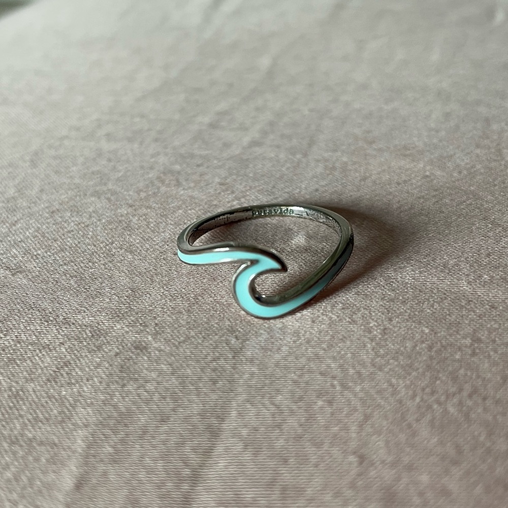 Pura Vida wave ring